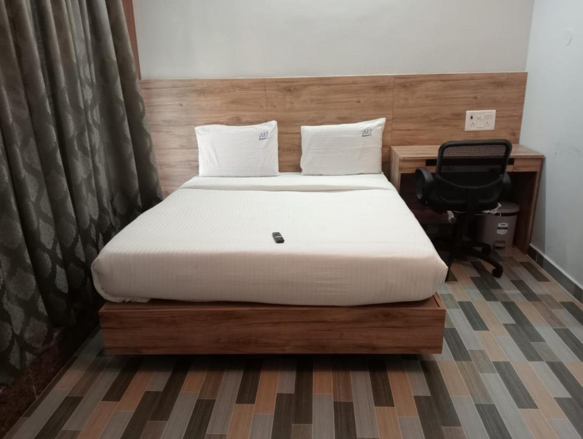 Season 4 Residences - 1Bhk Furnished Apartments Chennai Exterior photo
