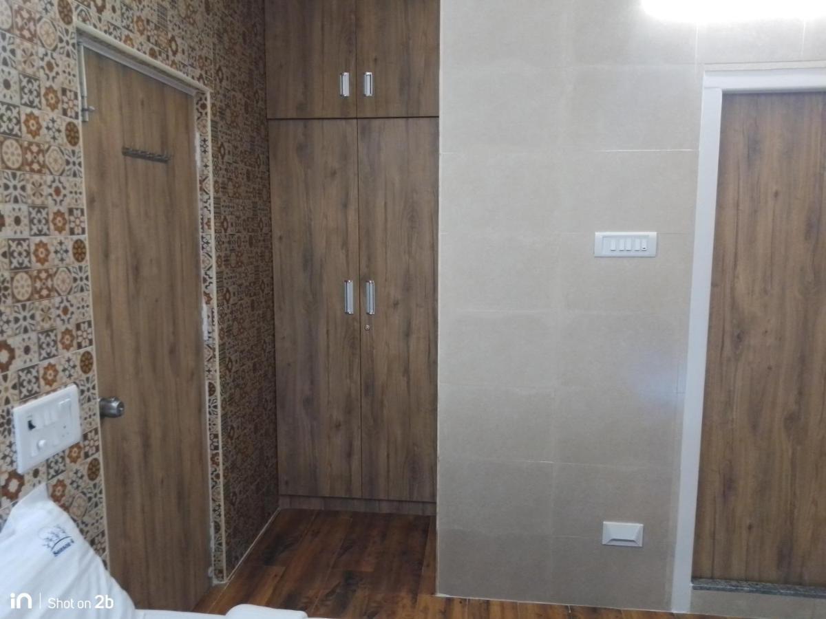 Season 4 Residences - 1Bhk Furnished Apartments Chennai Exterior photo