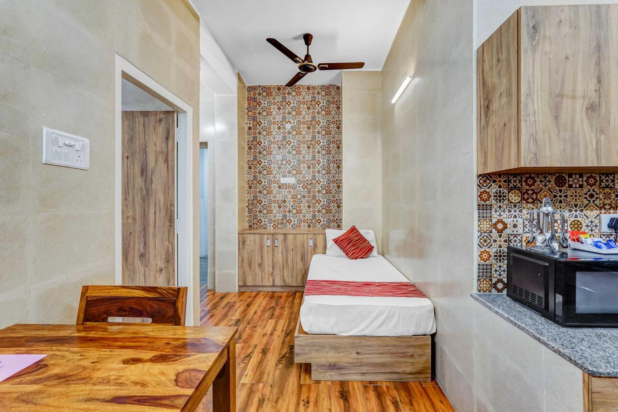 Season 4 Residences - 1Bhk Furnished Apartments Chennai Exterior photo